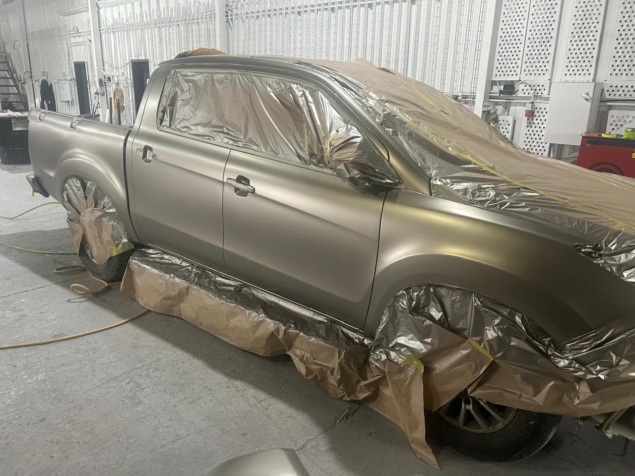 Preparación y Pintura — Hilux